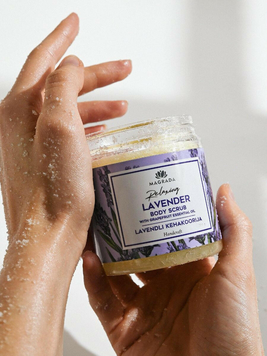 Lavender Body Scrub With Grapefruit Essential Oil - 250 ml 